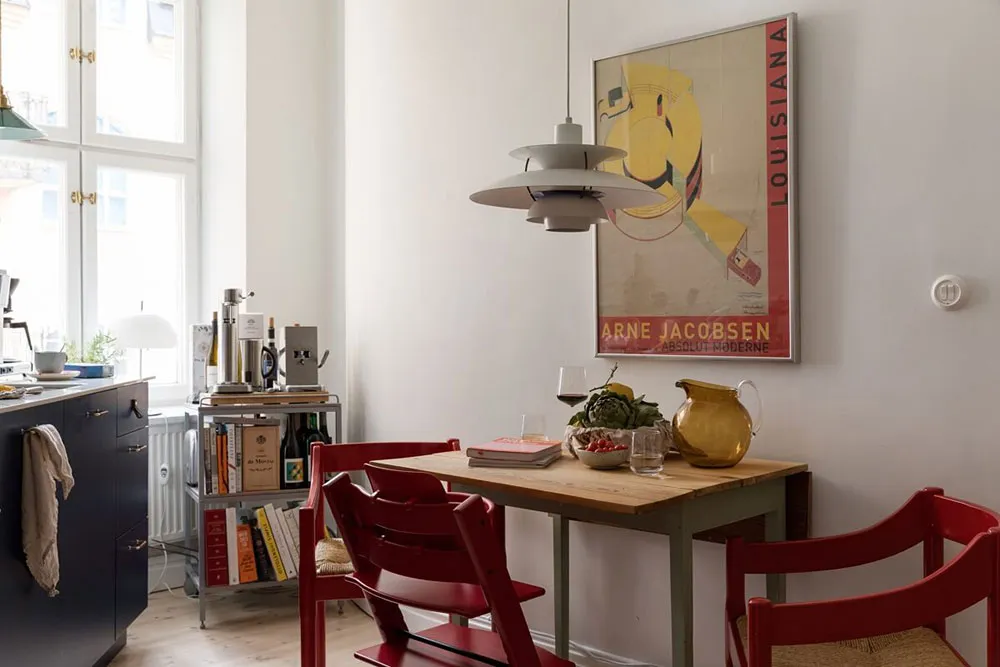 Separador de vidrio y tonos tranquilos: apartamento en Estocolmo (69 m²) - Gallery image 10