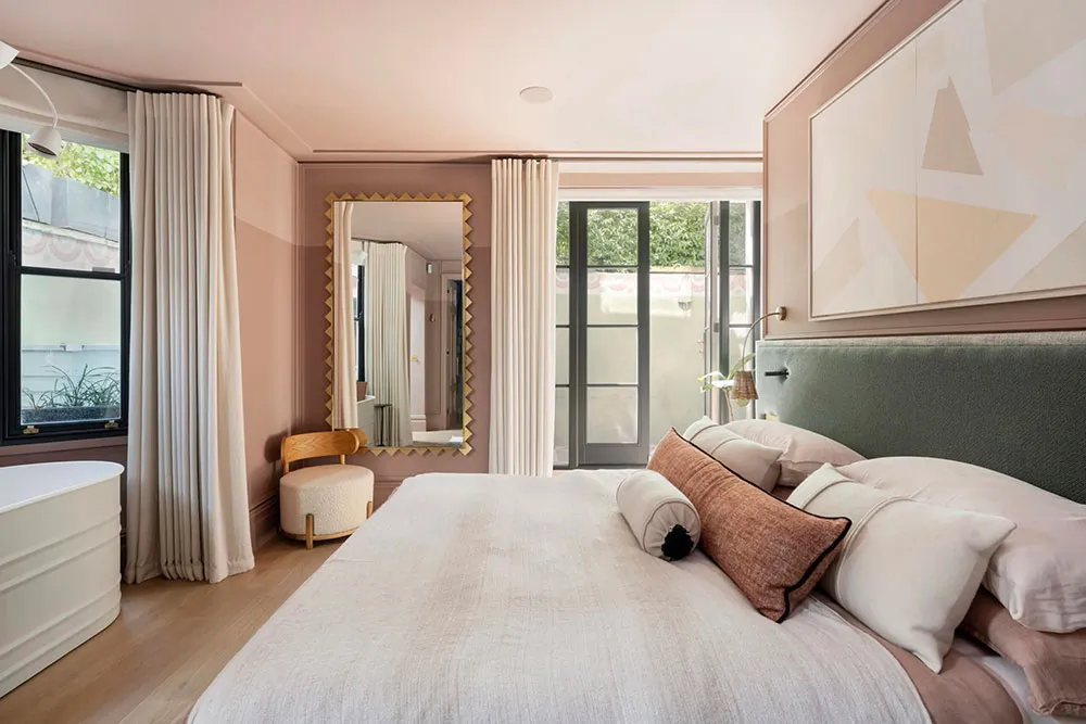 Изысканный современный интерьер в приятных пастельных оттенках в Лондоне - Gallery image 11