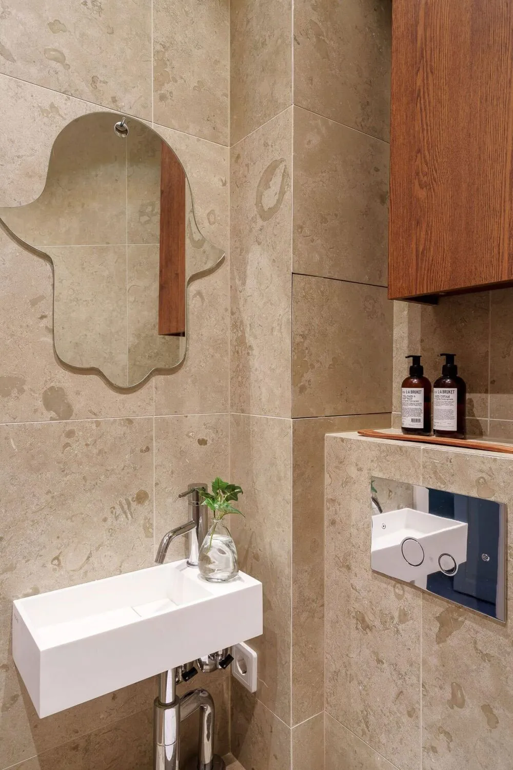 Відкрита планування та приємний сучасний декор: квартира в старому будинку в Стокгольмі - Gallery image 15