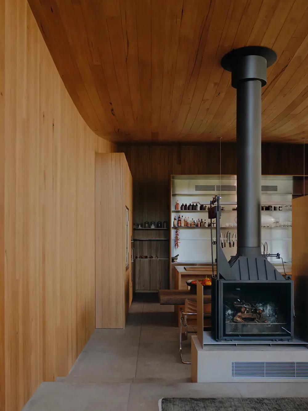 Современный дом дизайнера, в котором архитектура сливается с садом - Gallery image 9