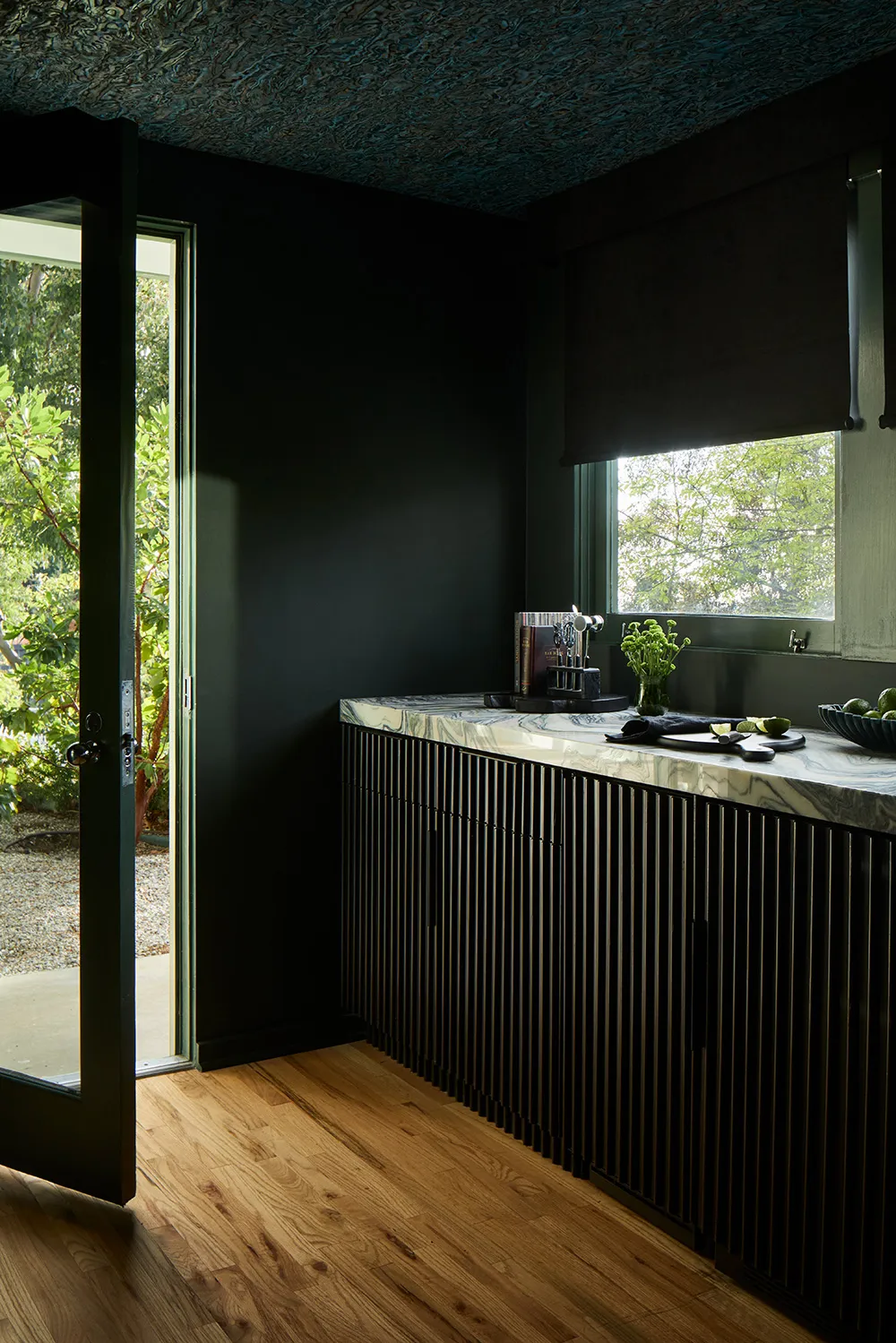 Kolorowy интерьер mid-century muzyka i piosenkarz w Holivudzie - Gallery image 15