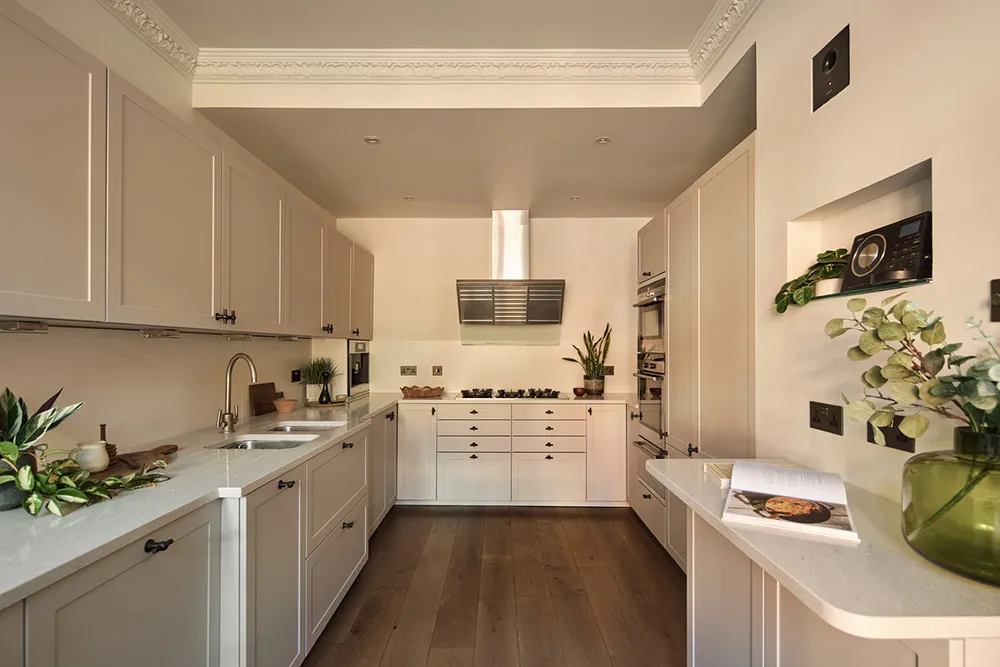 Excellent design of a historical house in London - Gallery image 10