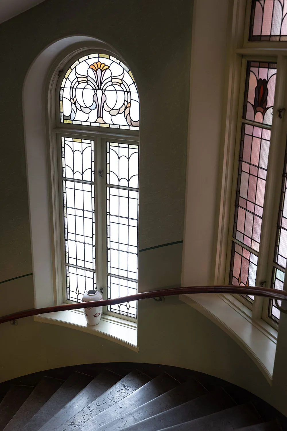 Tonos oscuros y dormitorio en nicho: apartamento pequeño en Suecia (37 m²) - Gallery image 15