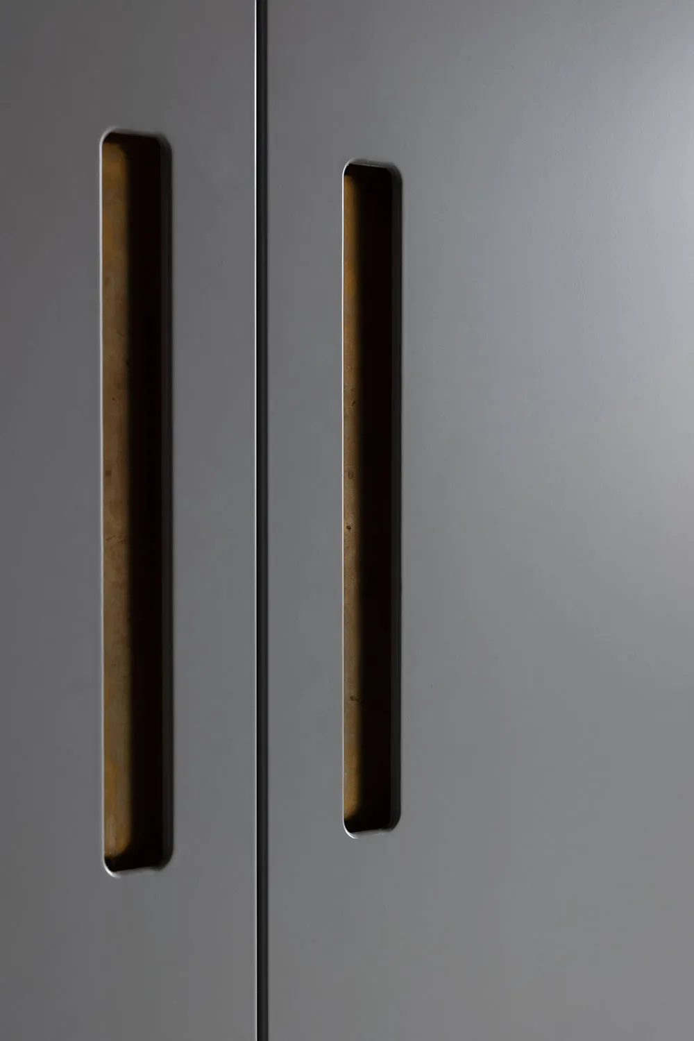 Tonos oscuros y dormitorio en nicho: apartamento pequeño en Suecia (37 m²) - Gallery image 13