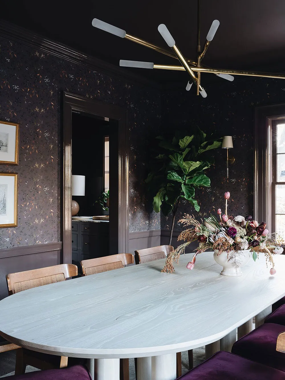 Formes esthétiques et tons chaleureux : une maison très belle au Michigan - Gallery image 20