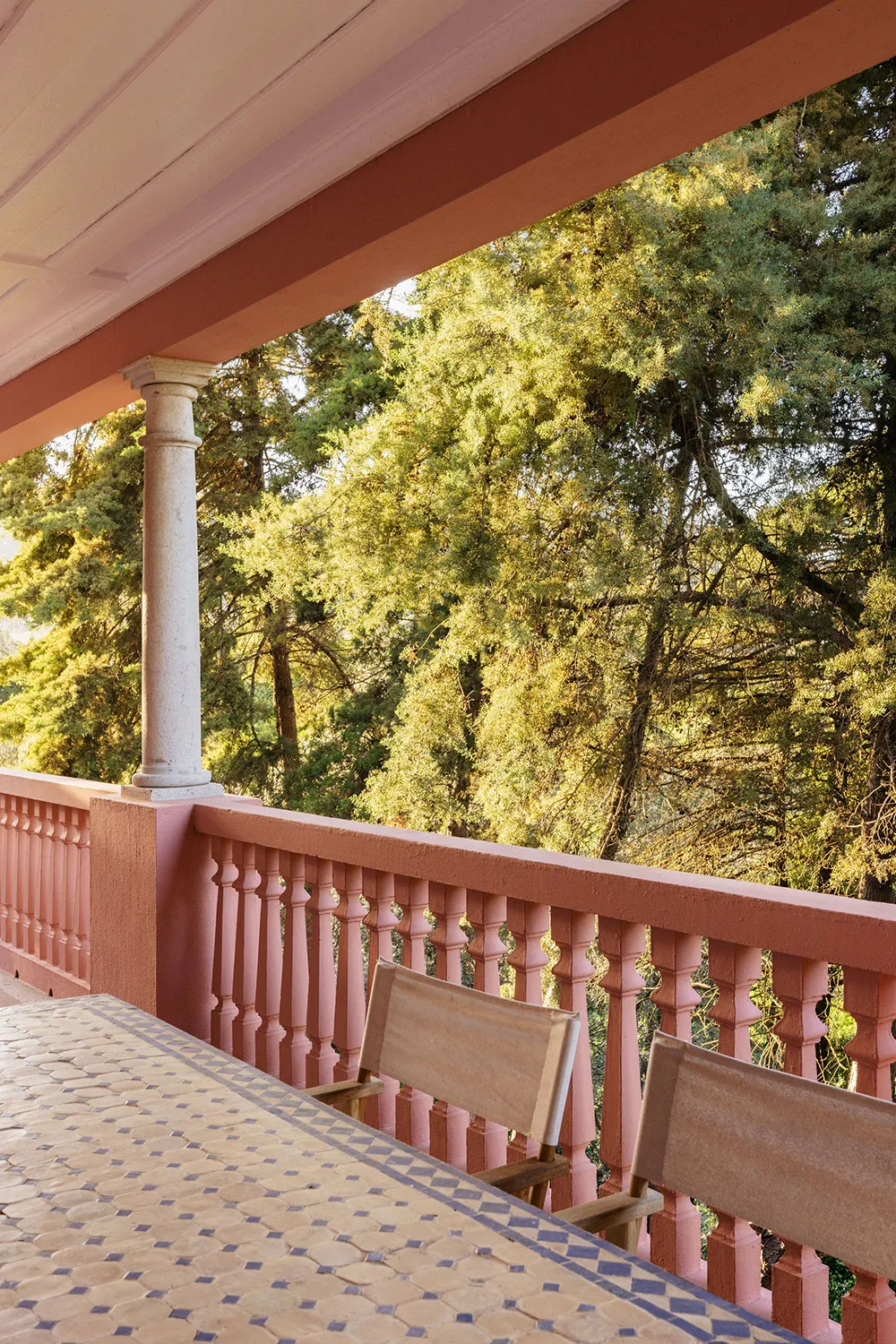 Style moderne d'une belle villa rose du XIXe siècle au Portugal - Gallery image 16