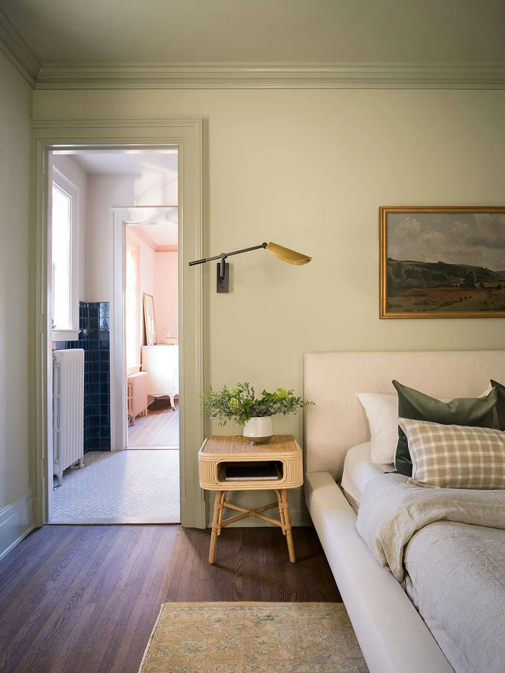 Formes esthétiques et tons chaleureux : une maison très belle au Michigan - Gallery image 34