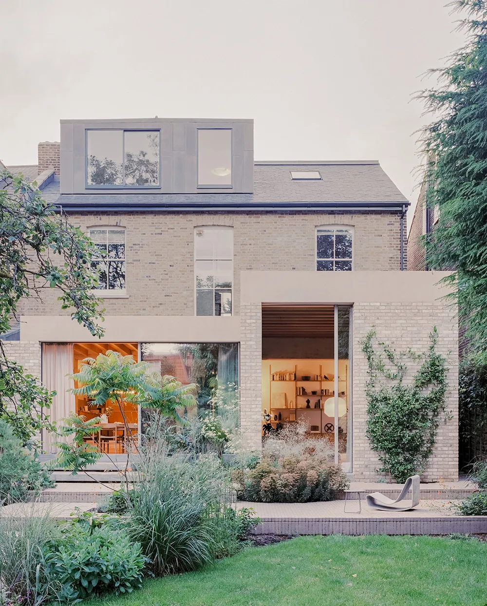 Stary taunhaus w Londynie z przytulną nowoczesną przyszłodą - Gallery image 1