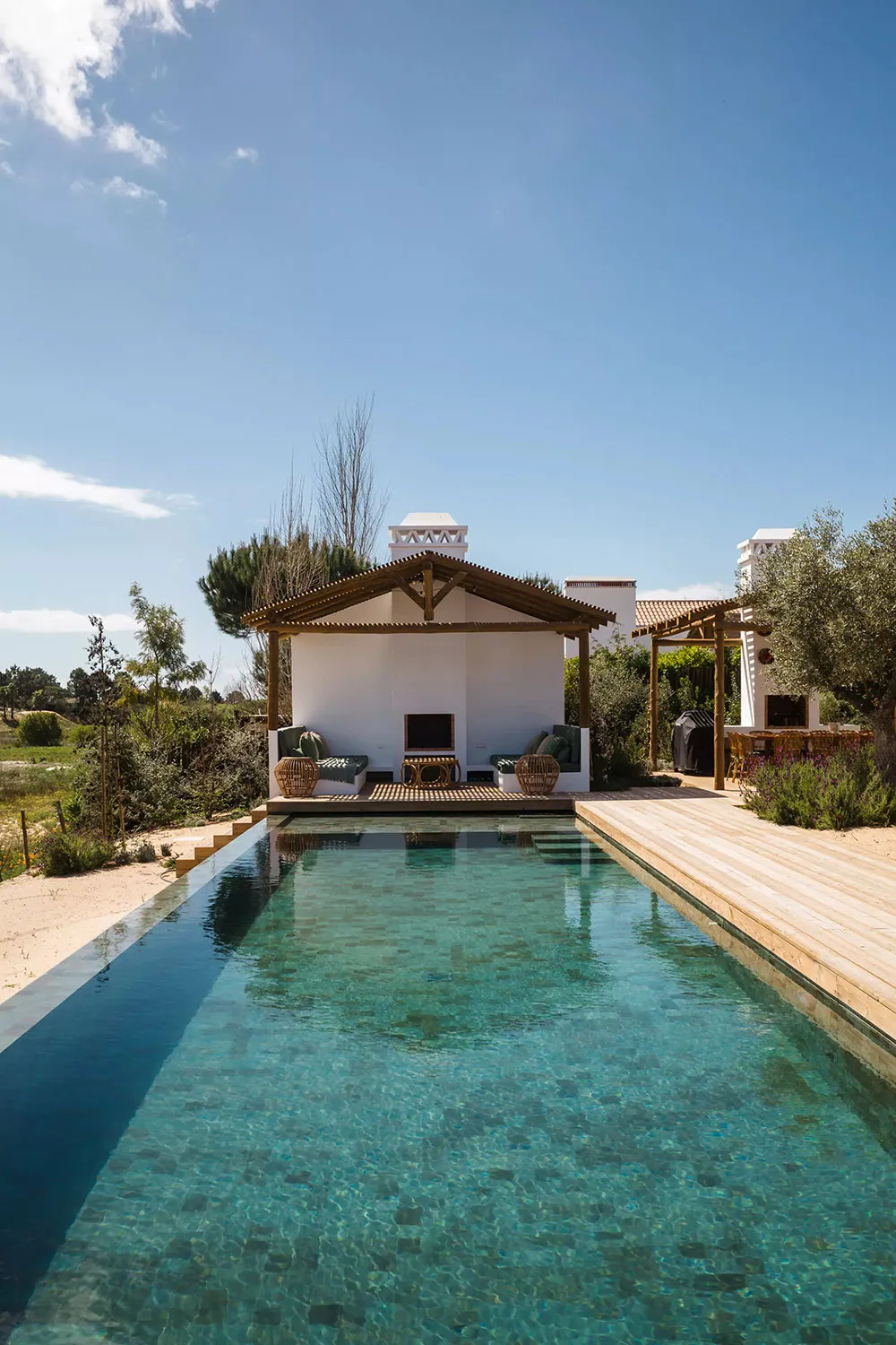 Décors tissés et ambiance de résort : villa au Portugal - Gallery image 4