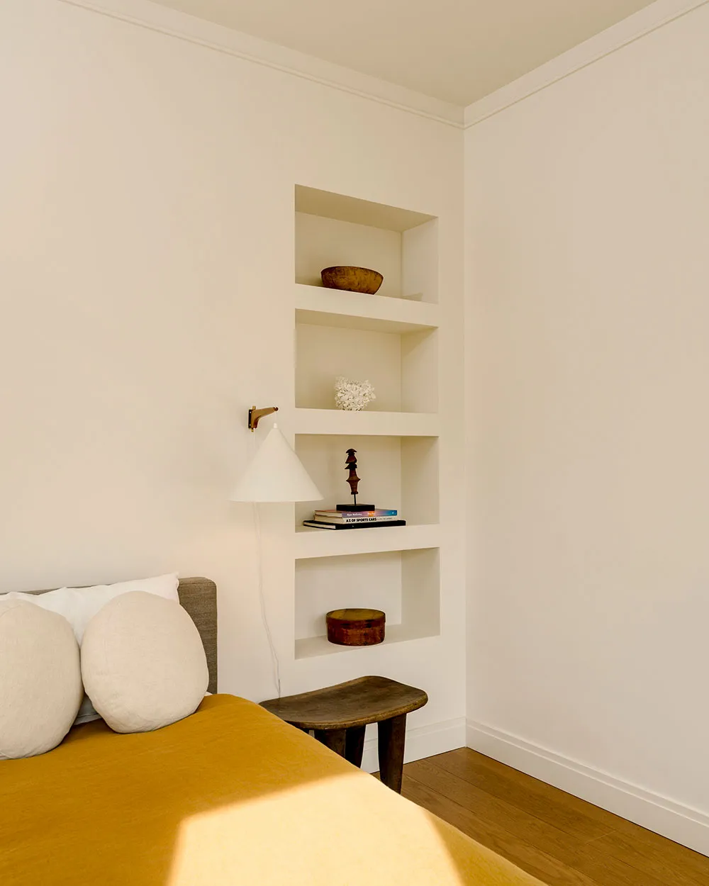 Nowoczesny интерьер taunhouse'a w Brooklynie w pięknych promieniach słońca - Gallery image 13