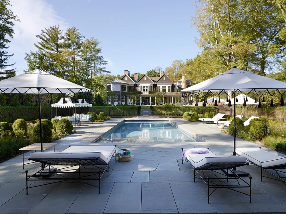 Aktive Muster und Tisch mit Käfern: Ungewöhnliches Landhaus in New Jersey - Gallery image 4