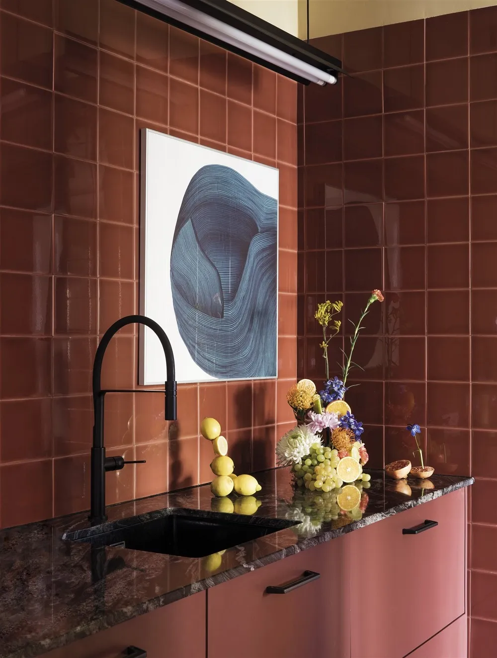 Meer an Farbe und originellen Details im Design einer Wohnung in Madrid - Gallery image 7