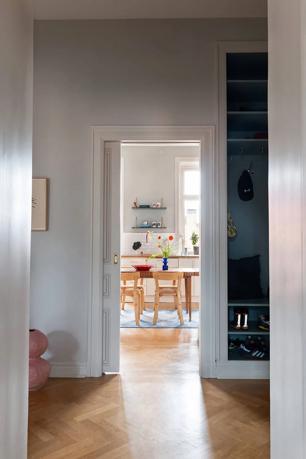 Elegant Interior in Blue Tones in a Historic House in Central Stockholm - Gallery image 12