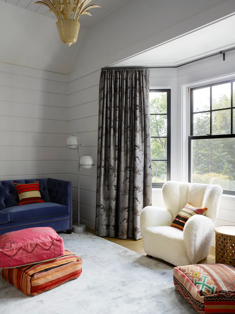 Aktive Muster und Tisch mit Käfern: Ungewöhnliches Landhaus in New Jersey - Gallery image 16