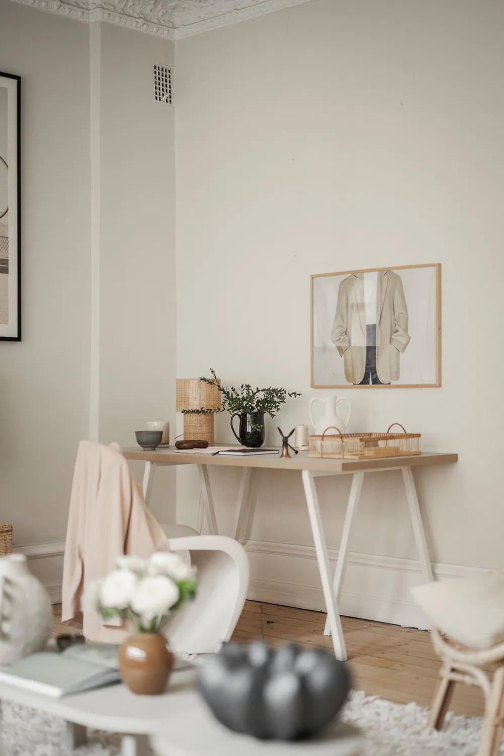 Miękki i ciepły skandynawski интерьер małej mieszkania 51 m² - Gallery image 8