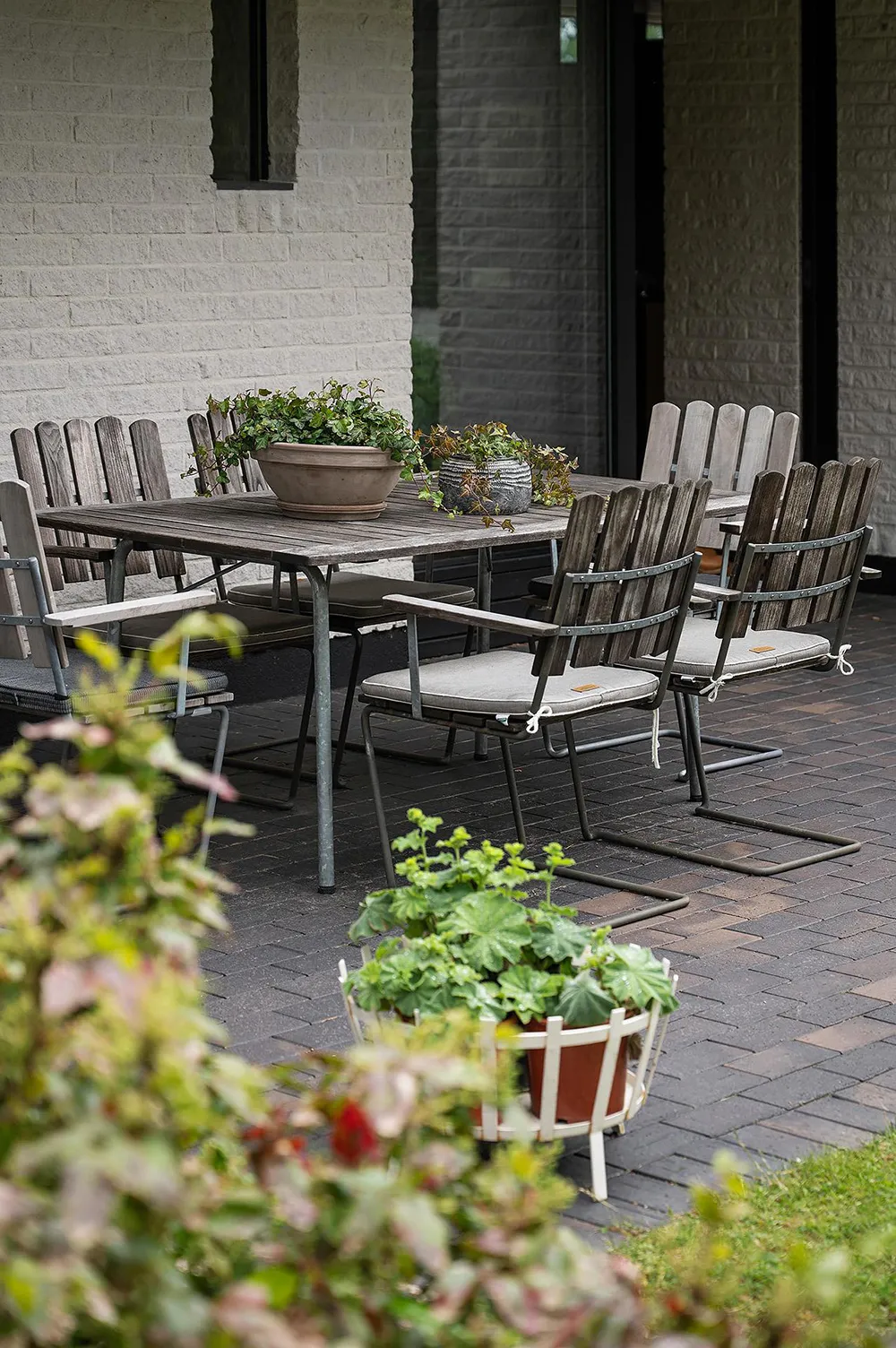 Modernist Villa Among Traditional Cottages in Sweden - Gallery image 8