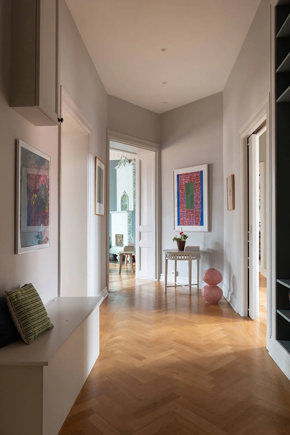 Elegant Interior in Blue Tones in a Historic House in Central Stockholm - Gallery image 27