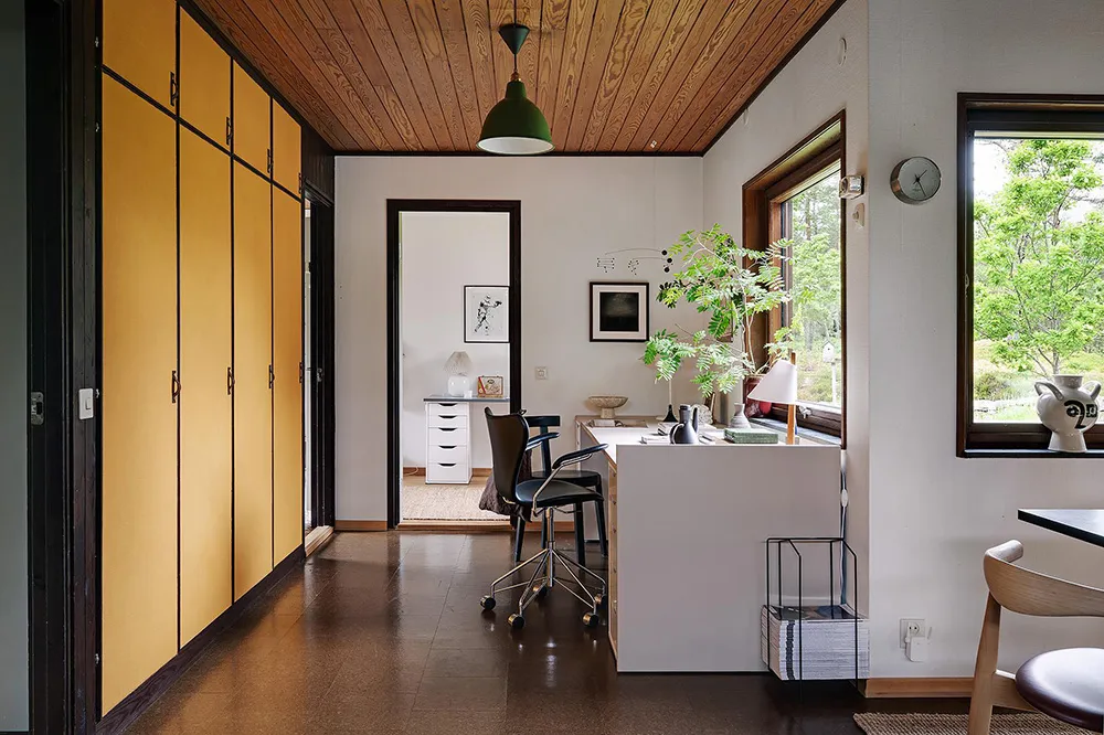 Modernist Villa Among Traditional Cottages in Sweden - Gallery image 22