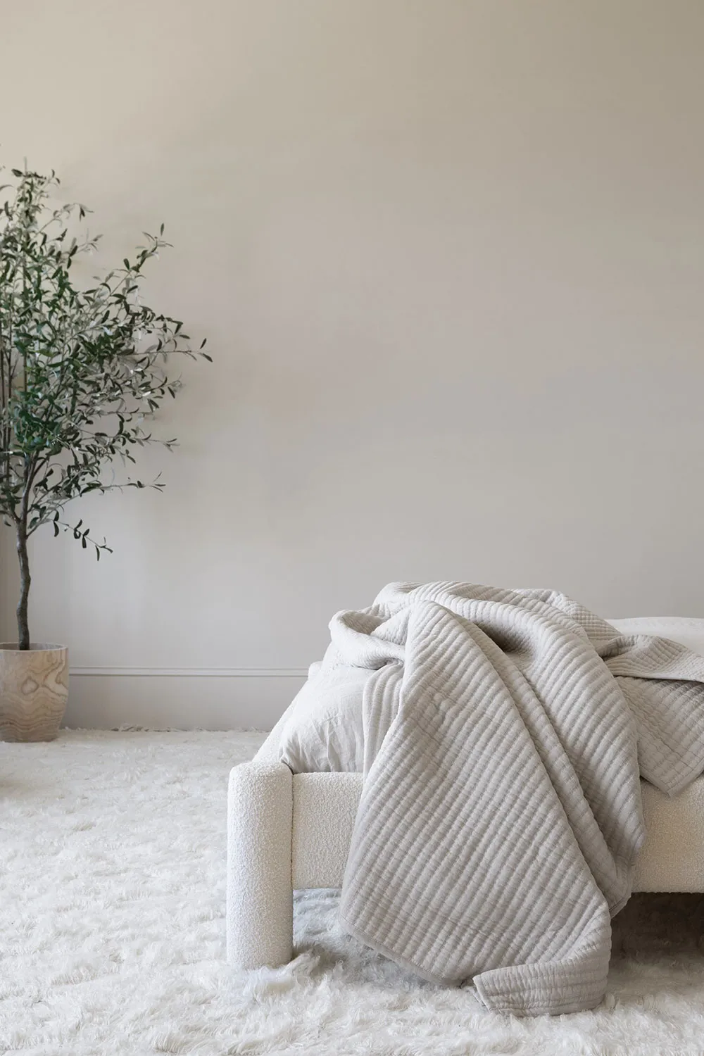 Espacio impresionante y diseño cálido: casa junto a un lago en EE. UU. - Gallery image 14