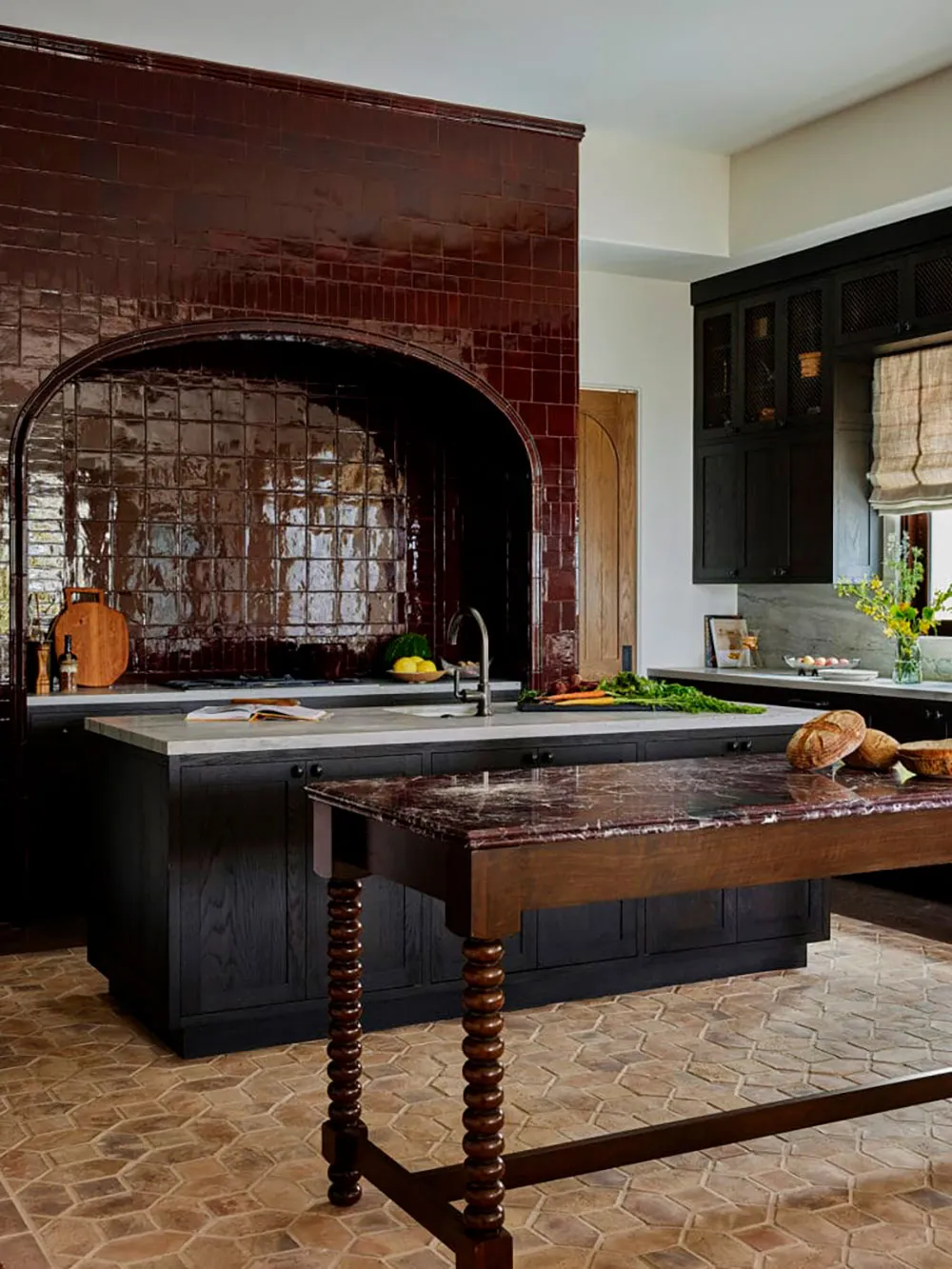 Moderne Akzente im Design einer Villa im europäischen Stil in Kalifornien - Gallery image 6