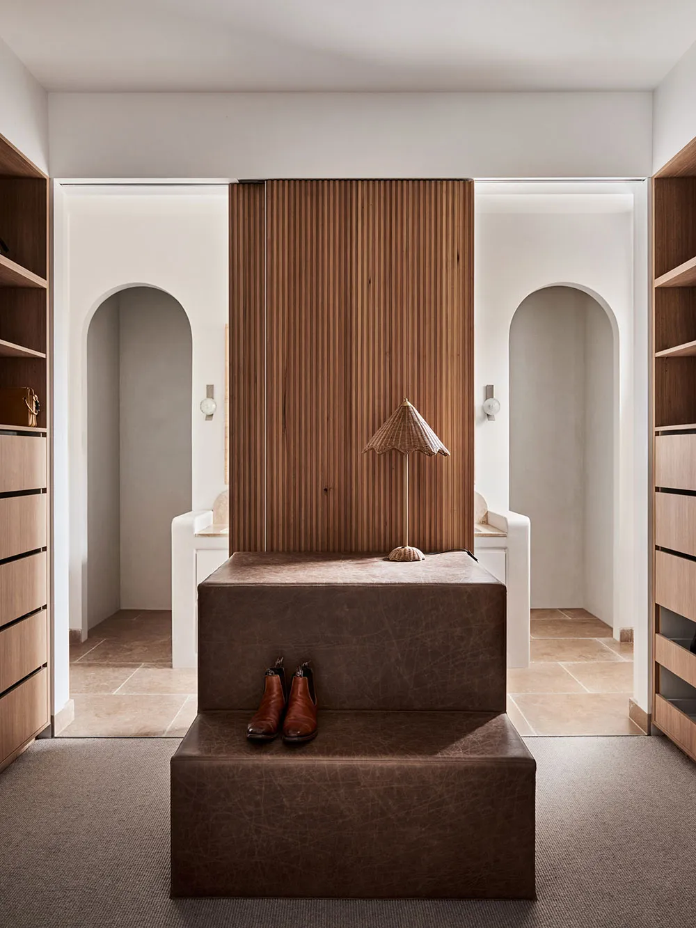 Stylowy naturalny wnętrze nowoczesnej wille w Australii - Gallery image 11