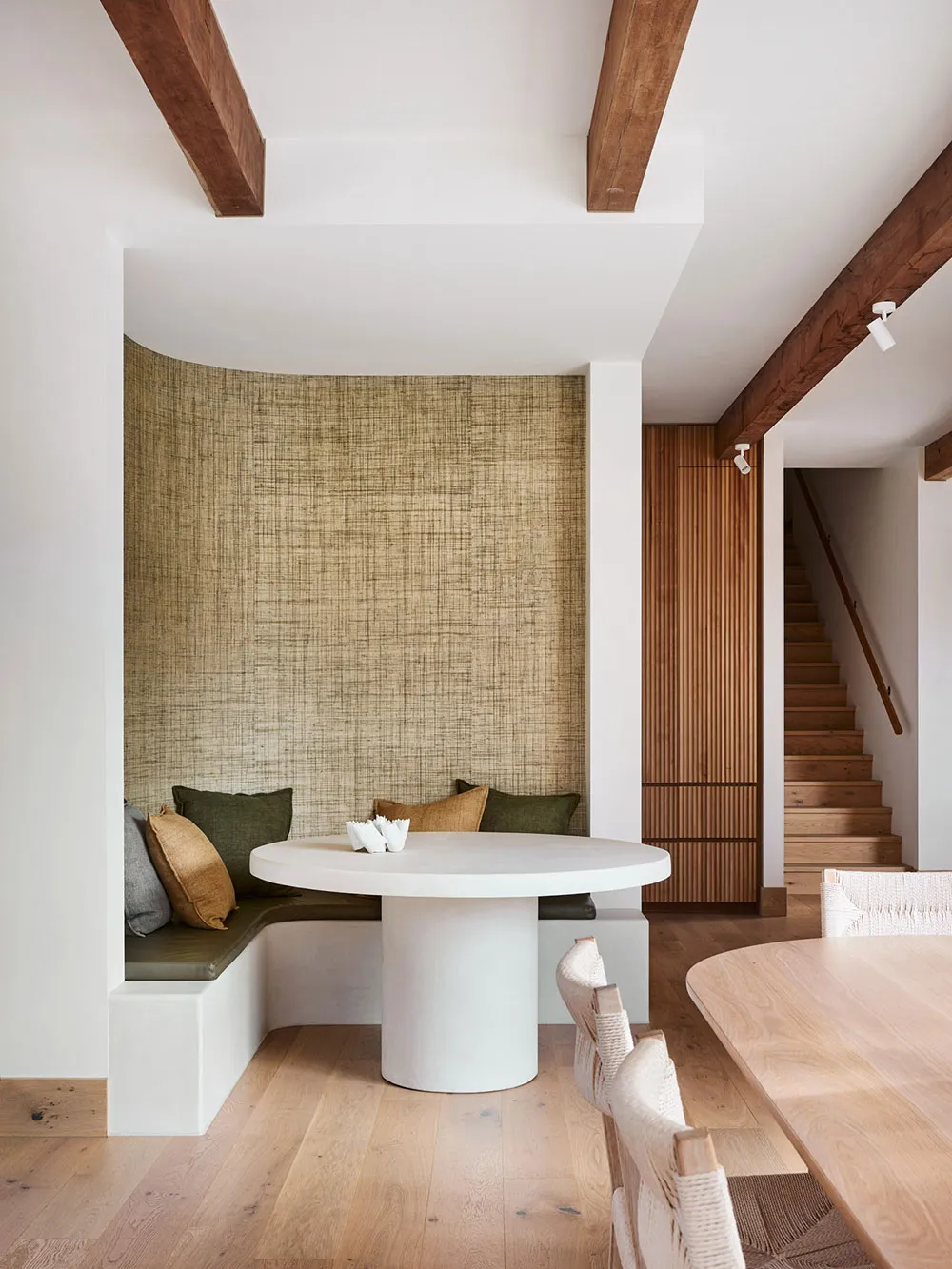 Stylowy naturalny wnętrze nowoczesnej wille w Australii - Gallery image 1