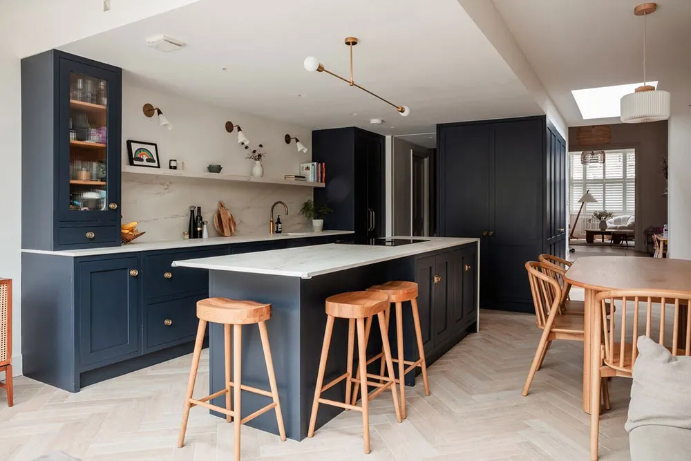 Nice Interiors of a Moderned Townhouse in London - Gallery image 8