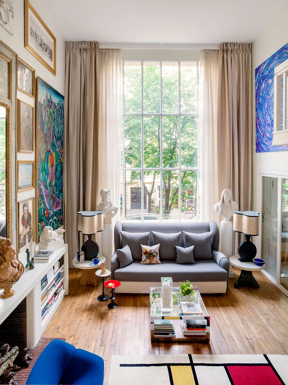 Creative Loft with Paintings and Sculptures on Montmartre - Gallery image 3
