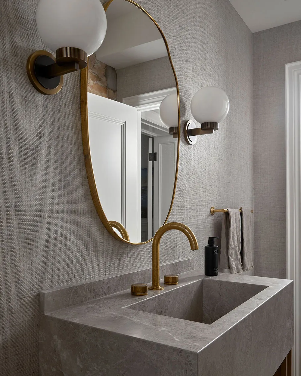 Design canadien léger par Shauna Walton Design - Gallery image 9