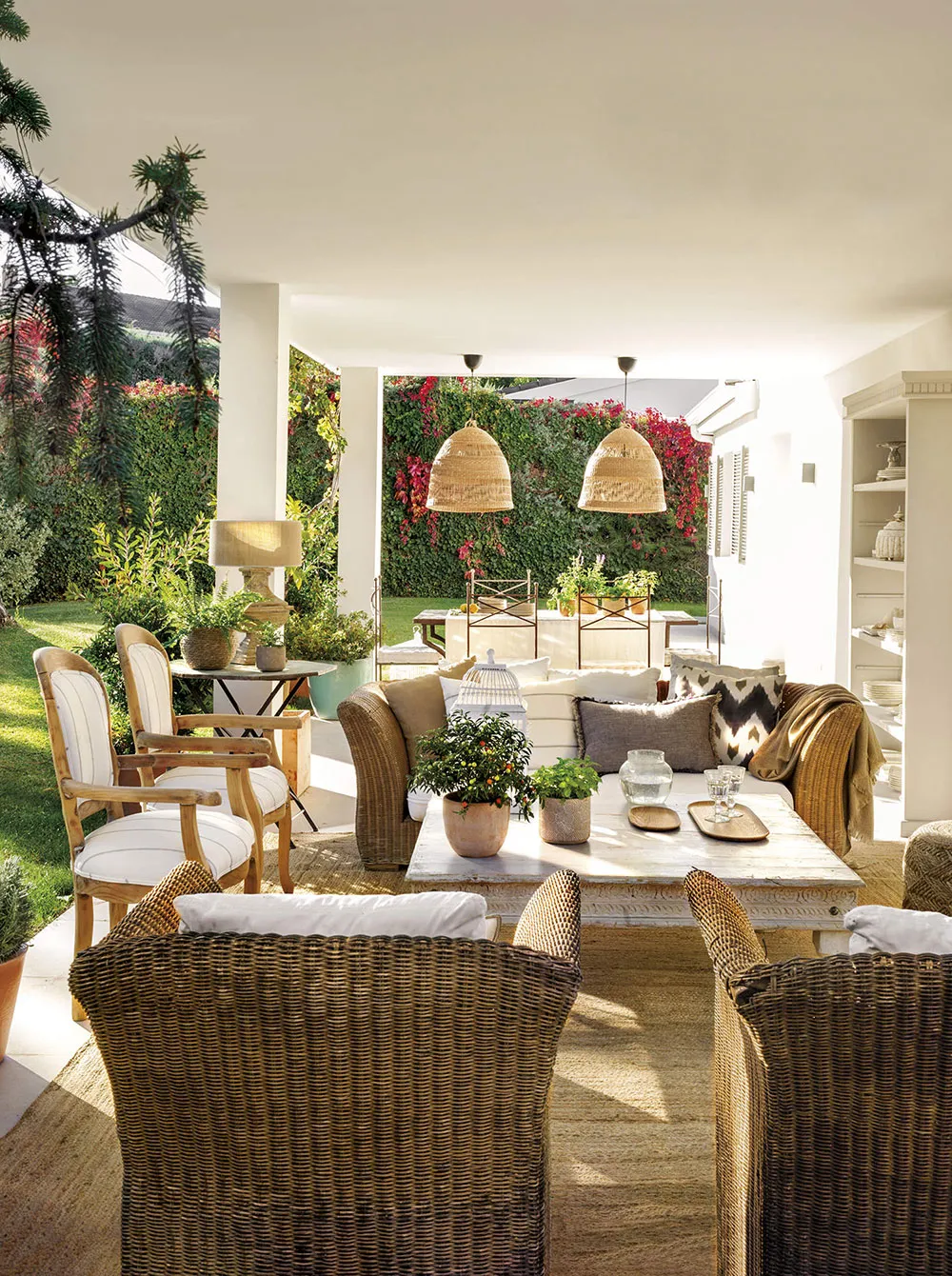 Weißer, eleganter, zeitloser Stil: Designerhaus in Madrid - Gallery image 3