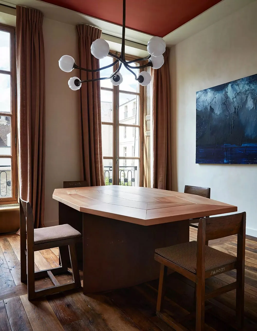 Interesting Textures and Original Details: Apartment in Paris by Pierre Yovanovitch - Gallery image 5