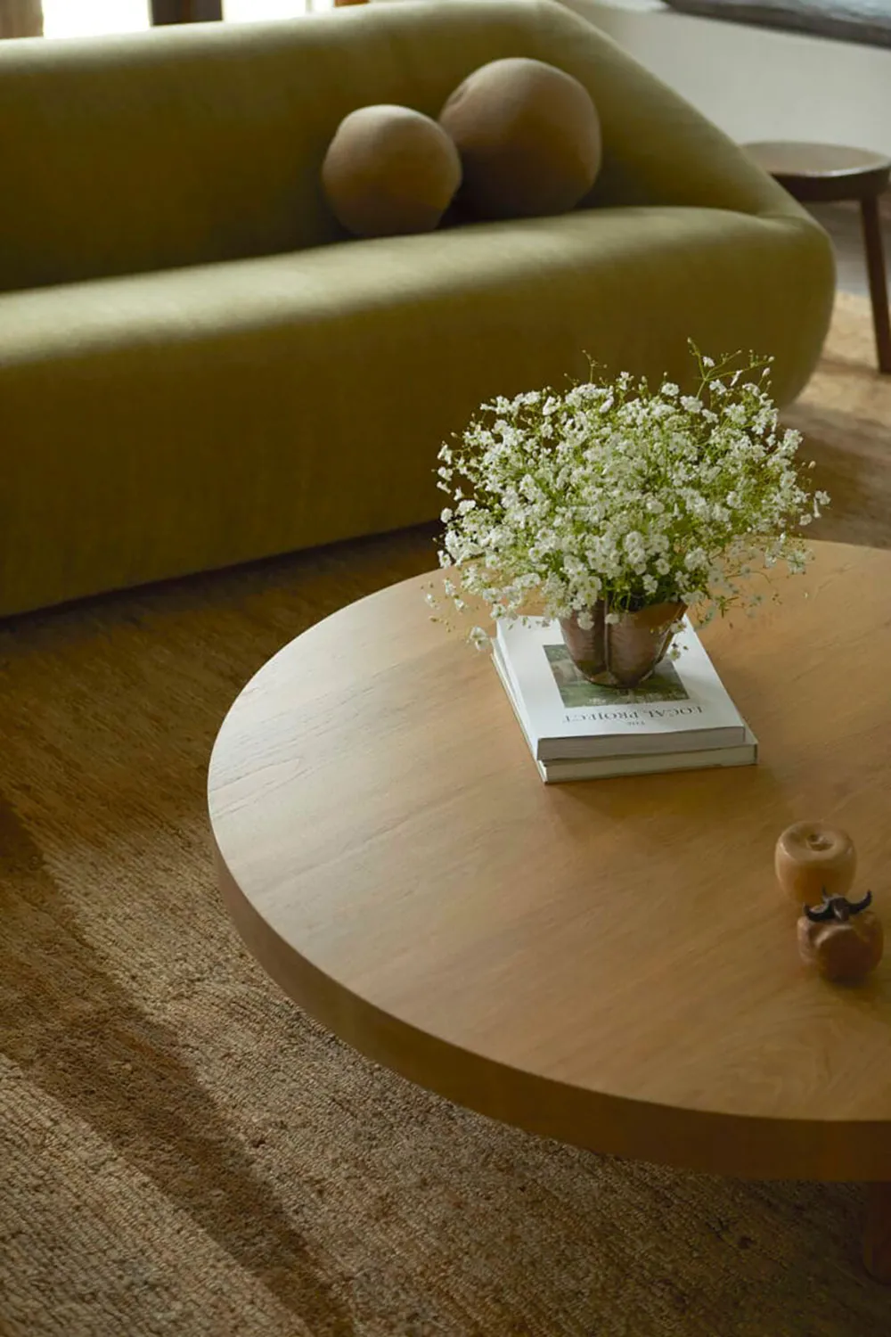 Moderne Akzente im Design einer Villa im europäischen Stil in Kalifornien - Gallery image 3