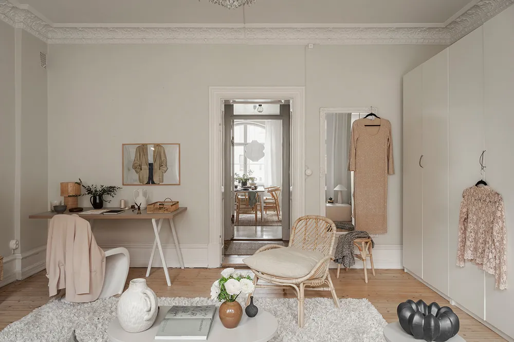 Miękki i ciepły skandynawski интерьер małej mieszkania 51 m² - Gallery image 10