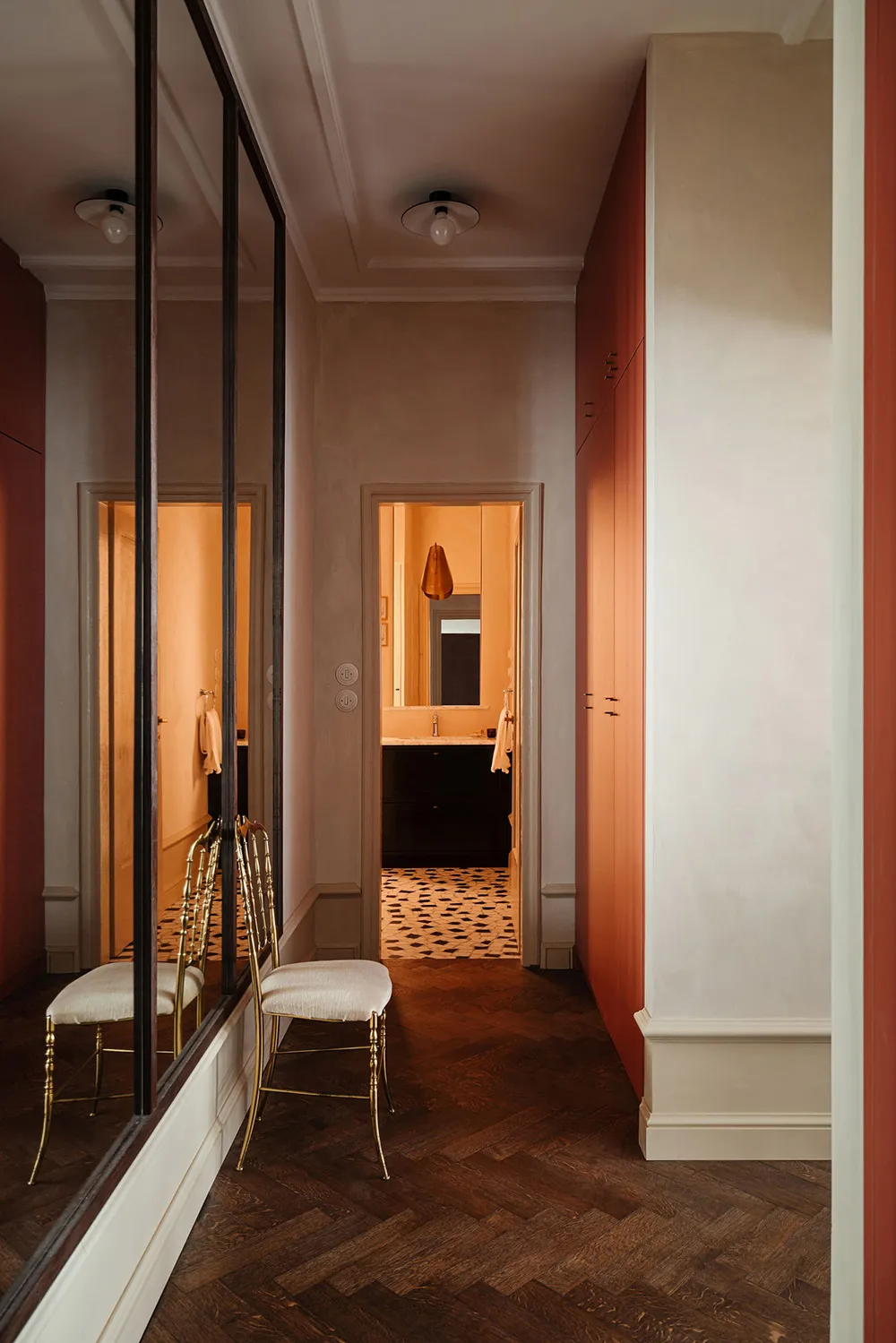 Style apartment of a travel blogger in Warsaw with elegant details - Gallery image 12