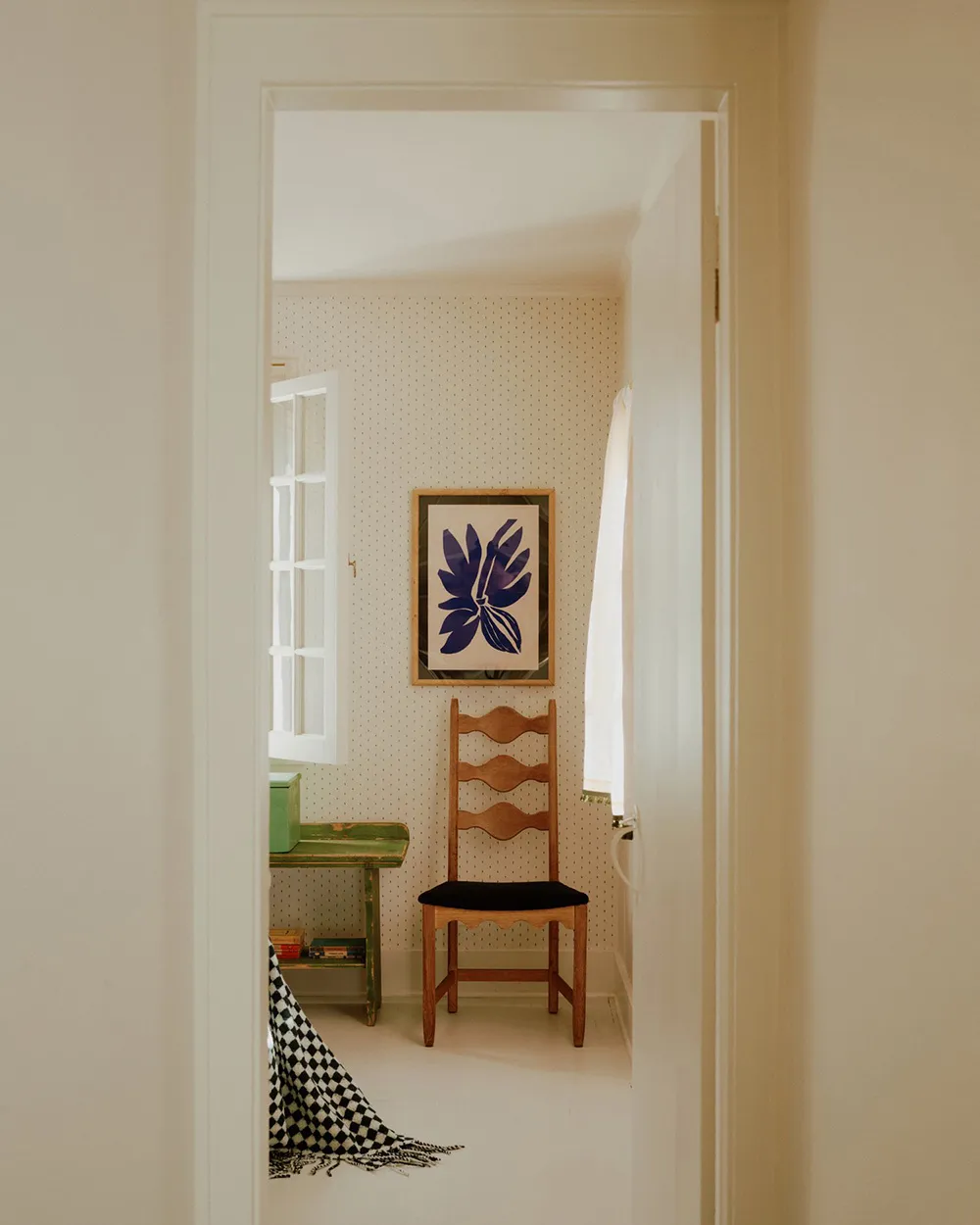 Interiores acogedores bajo los rayos del sol: viejo coto en Connecticut - Gallery image 6