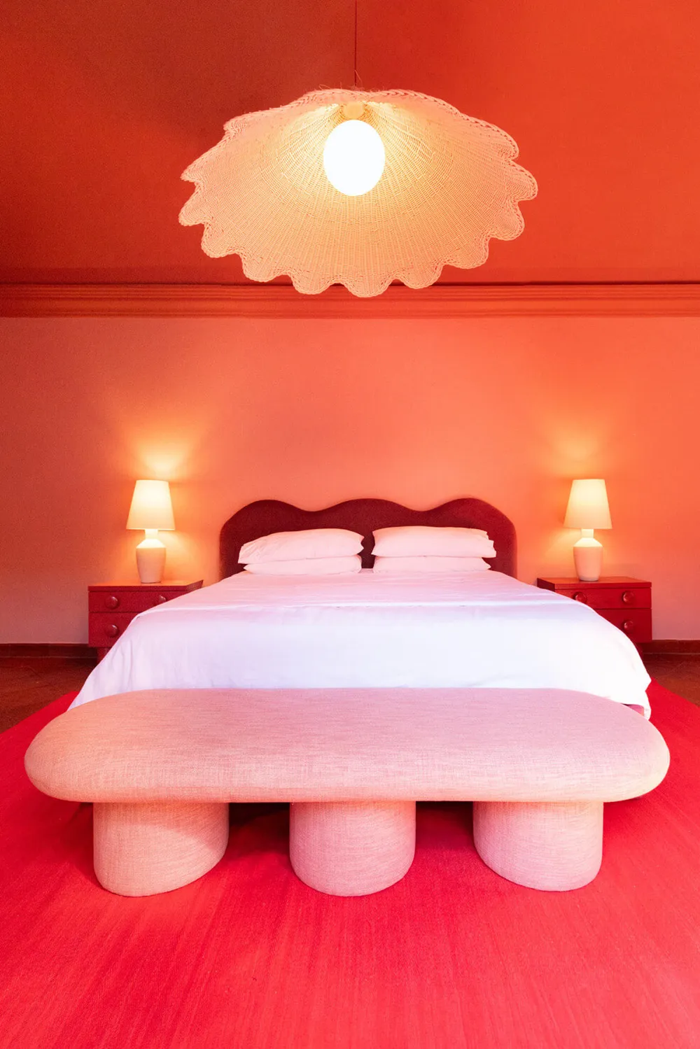 Fleischige Farben und ekliges Design eines ungewöhnlichen Hauses in Mexiko - Gallery image 9