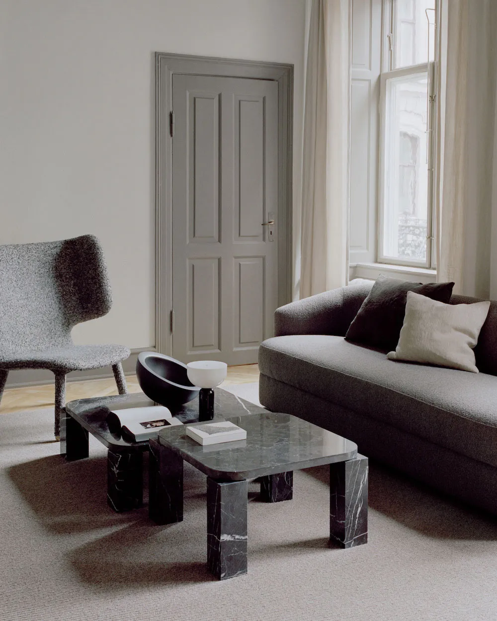 Eleganter skandinavischer Interieur in einer schönen, ruhigen Farbpalette - Gallery image 13