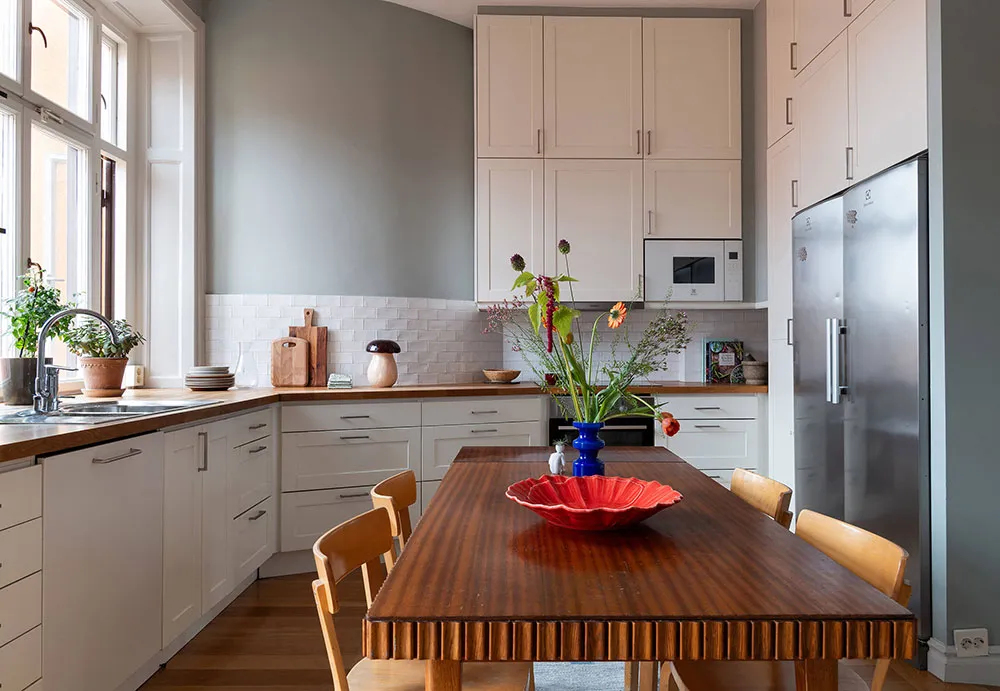 Elegant Interior in Blue Tones in a Historic House in Central Stockholm - Gallery image 15