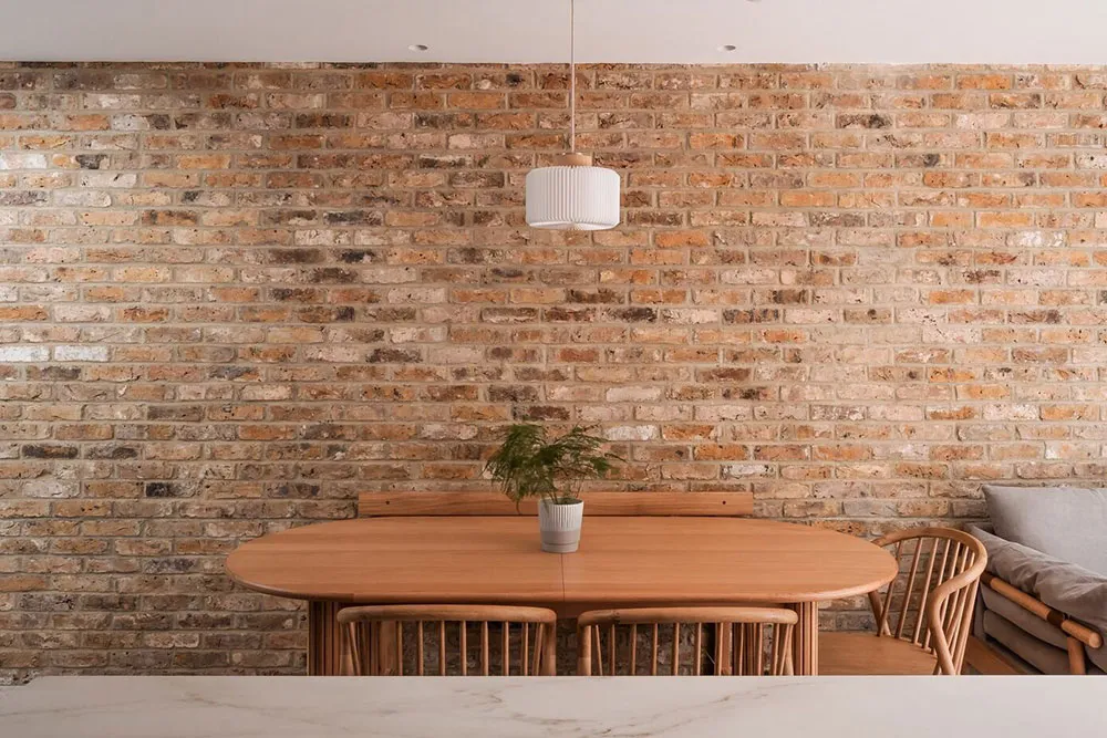 Nice Interiors of a Moderned Townhouse in London - Gallery image 9