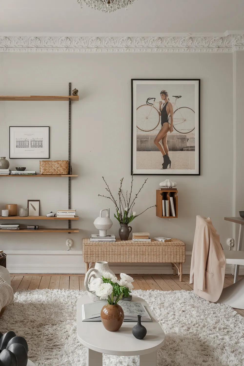 Miękki i ciepły skandynawski интерьер małej mieszkania 51 m² - Gallery image 4