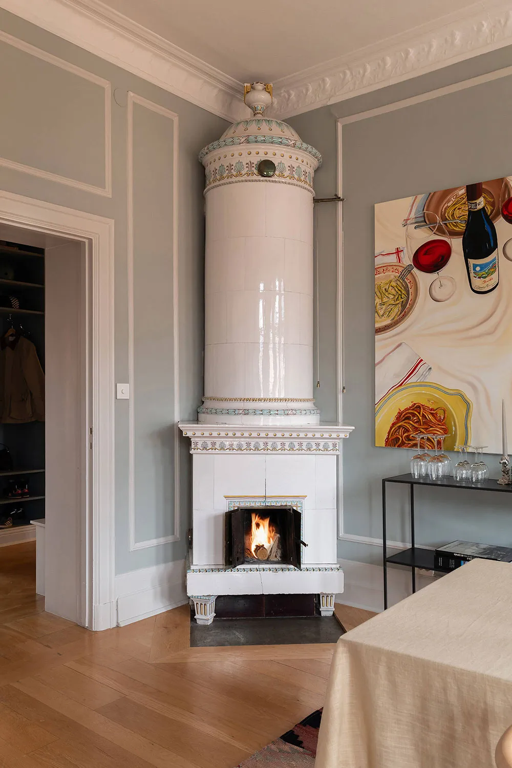 Elegant Interior in Blue Tones in a Historic House in Central Stockholm - Gallery image 11