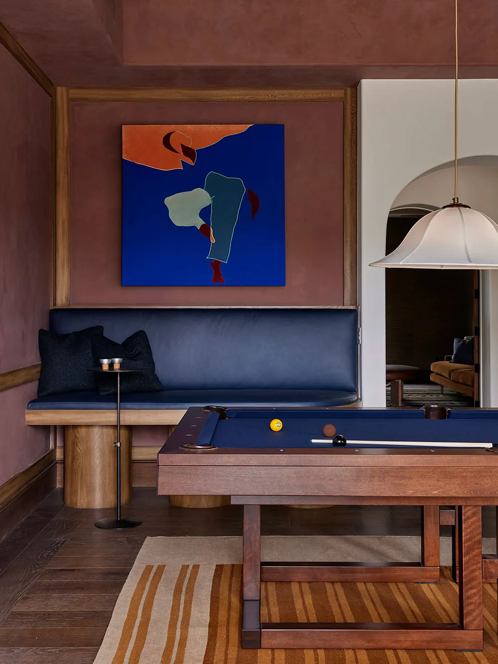 Moderne Akzente im Design einer Villa im europäischen Stil in Kalifornien - Gallery image 10