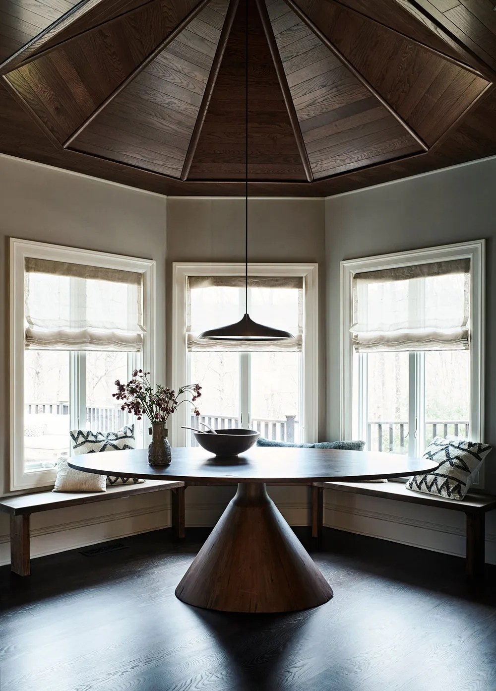 Атмосферні приглушені тони в дизайні підміського будинку недалеко від Нью-Йорка - Gallery image 3