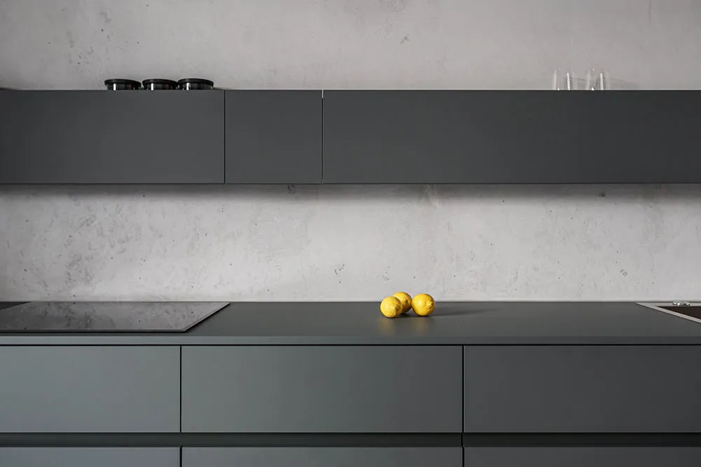 Minimalism, Rounded Corners and Shutters: Apartment in Kyiv (77 sqm) - Gallery image 7