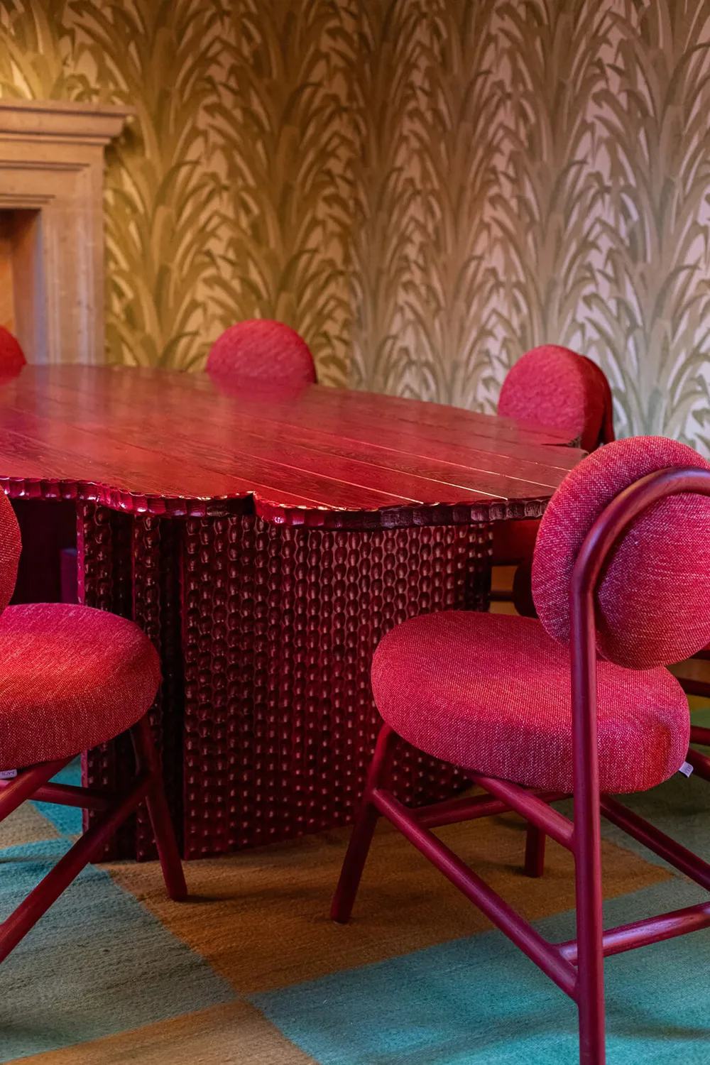 Fleischige Farben und ekliges Design eines ungewöhnlichen Hauses in Mexiko - Gallery image 8