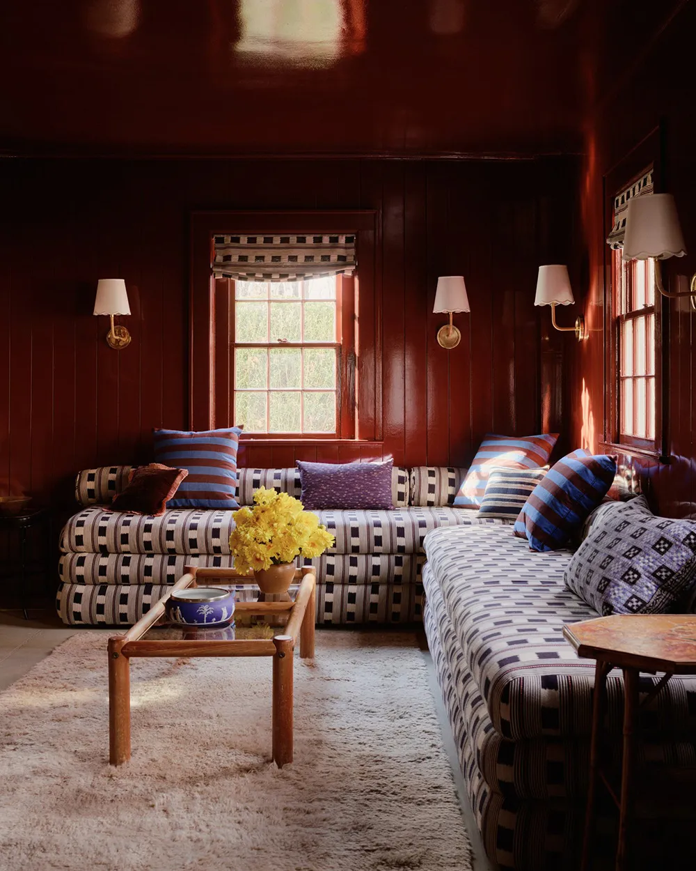 Interiores acogedores bajo los rayos del sol: viejo coto en Connecticut - Gallery image 11