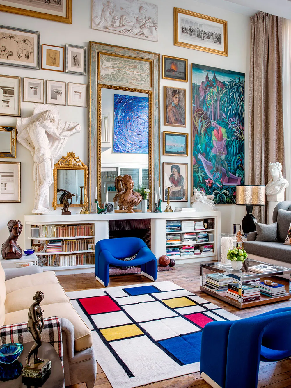 Creative Loft with Paintings and Sculptures on Montmartre - Gallery image 10