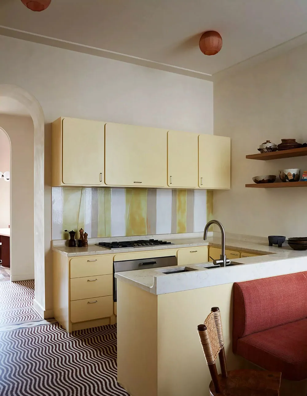 Interesting Textures and Original Details: Apartment in Paris by Pierre Yovanovitch - Gallery image 4