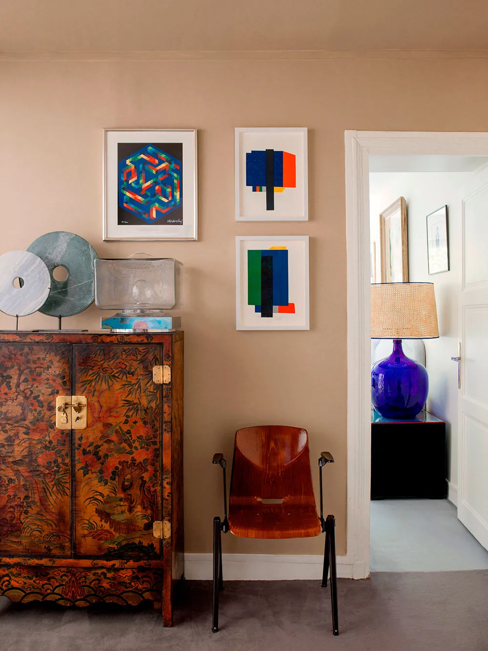 Creative Loft with Paintings and Sculptures on Montmartre - Gallery image 8