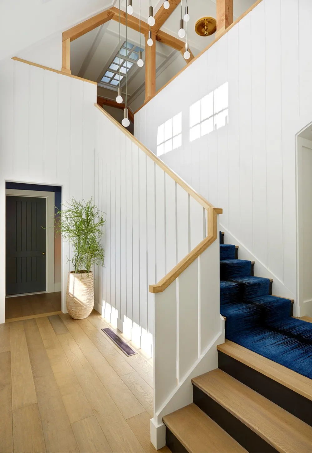 Aktive Muster und Tisch mit Käfern: Ungewöhnliches Landhaus in New Jersey - Gallery image 14